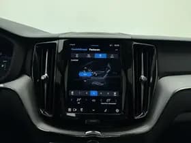 Volvo XC60 T8 455pk AWD Plus Dark / Head-up display / 360 camera / Harman en Kardon audio / 20'' / thumbnail 34