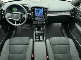 Volvo EC40 Extended Range Plus Black Edition / MY26 / NUBUCK / GETINT GLAS / 20 '' / PANORAMADAK / PDC + CAMERA / GOOGLE / thumbnail 2