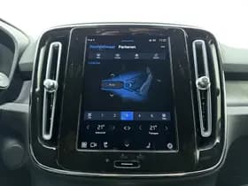 Volvo XC40 Twin 408pk Plus / Nubuck / Getint glas / Trekhaak / All Season / PDC + Camera / Stoel + Stuurw. Verwarming / Keyless / El. Achterklep / Warmtepomp / thumbnail 16