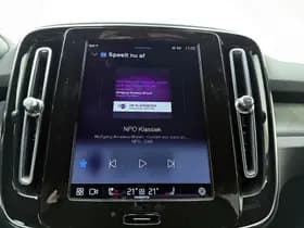 Volvo XC40 Twin 408pk Plus / Nubuck / Getint glas / Trekhaak / All Season / PDC + Camera / Stoel + Stuurw. Verwarming / Keyless / El. Achterklep / Warmtepomp / thumbnail 18