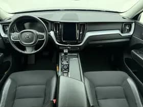 Volvo XC60 T5 252pk Momentum Pro / BLIS / Park assist camera / Pilot assist / Trekhaak / Stoelverwarming / Apple carplay / thumbnail 2