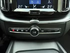 Volvo XC60 T5 252pk Momentum Pro / BLIS / Park assist camera / Pilot assist / Trekhaak / Stoelverwarming / Apple carplay / thumbnail 34