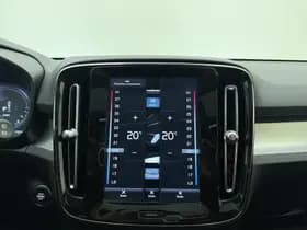 Volvo XC40 T5 262pk Business Pro / Panorama dak / Harman en Kardon audio / Stoel/- en stuurverwarming / Trekhaak / thumbnail 31