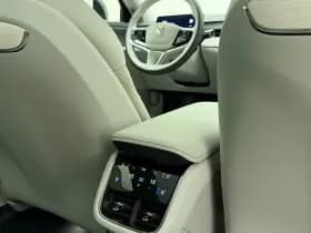 Volvo ES90 Extended Range Ultra / Direct Leverbaar / Luchtvering / 22'' / Pilot Assist / Chrome Pack / Geventileerd Nappaleer / Getint Glas / thumbnail 41