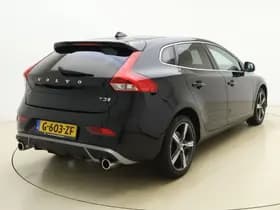 Volvo V40 T3 153pk Automaat Polar+ Sport / 1e Eig. / Panoramadak / Harman&Kardon / PDC + Camera / Stoelverwarming / Getint glas / Keyless / DAB+ / 17'' / On Call / thumbnail 11