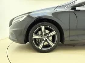 Volvo V40 T3 153pk Automaat Polar+ Sport / 1e Eig. / Panoramadak / Harman&Kardon / PDC + Camera / Stoelverwarming / Getint glas / Keyless / DAB+ / 17'' / On Call / thumbnail 25