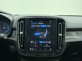 Volvo EX40 Extended Range Plus Black Edition / Pixel Koplampen / 360 Camera / 20'' / Nubuck / Harman&Kardon Audio / Getint Glas / ACC / BLIS / Stoel + Stuurw. Verwarming / thumbnail 35