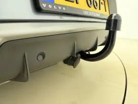 Volvo V40 T3 153pk Automaat Polar+ Sport / Harman&Kardon Audio / Keyless / Panoramadak / Stoelverwarming / Nubuck / Trekhaak / PDC + Camera / thumbnail 16