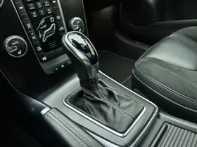 Volvo V40 T3 153pk Automaat Polar+ Sport / Harman&Kardon Audio / Keyless / Panoramadak / Stoelverwarming / Nubuck / Trekhaak / PDC + Camera / thumbnail 23