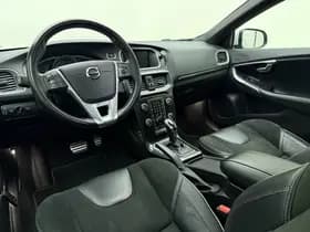 Volvo V40 T3 153pk Automaat Polar+ Sport / Harman&Kardon Audio / Keyless / Panoramadak / Stoelverwarming / Nubuck / Trekhaak / PDC + Camera / thumbnail 27