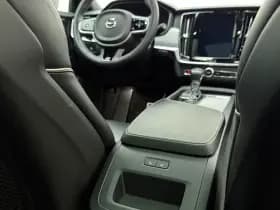 Volvo V90 T4 210pk Business Sport / 21'' / Head-Up / Adapt. Cruise / BLIS / Elektr. Stoelen / DAB / Panoramadak / Polestar / Lederen Dashboard / Flippers / Harman&Kardon Audio / thumbnail 33