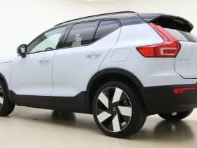 Volvo XC40 Extended Range Plus / 20'' / Nubuck incl. Fjord Blue Tapijt / Trekhaak / Stoel + Stuurw. Verwarming / PDC + Camera / Getint Glas / thumbnail 11