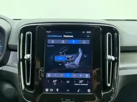 Volvo XC40 Extended Range Plus / 20'' / Nubuck incl. Fjord Blue Tapijt / Trekhaak / Stoel + Stuurw. Verwarming / PDC + Camera / Getint Glas / thumbnail 35