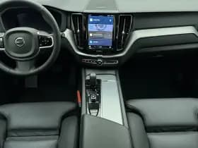 Volvo XC60 T6 355pk hybrid AWD Plus Bright / Panoramisch / H&K audio / Trekhaak / Stoel&Stuur verwarming / Volvo On Call / Google navigatie. thumbnail 2