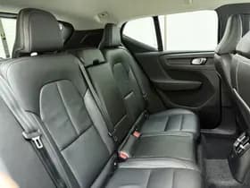 Volvo XC40 thumbnail 4