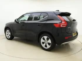 Volvo XC40 thumbnail 5