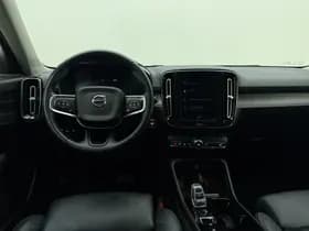 Volvo XC40 thumbnail 9