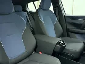 Volvo EX30 Extended Range Core / Adapt. Cruise / BLIS / Lane Keeping Aid / PDC + Camera / 18'' / Cloud Blue / Google / DAB / thumbnail 8