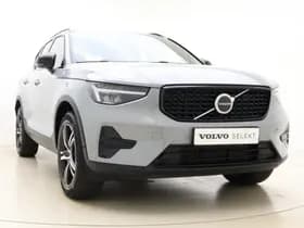 Volvo XC40 B4 211pk Plus Dark / Elektr. stoelen / H&K audio / Trekhaak / Stoel/- en stuurverwarming / Adapt. Cruise / BLIS / Elektr. Achterklep / PDC + CAM / thumbnail 24