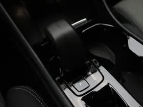 Volvo XC40 B4 211pk Plus Dark / Elektr. stoelen / H&K audio / Trekhaak / Stoel/- en stuurverwarming / Adapt. Cruise / BLIS / Elektr. Achterklep / PDC + CAM / thumbnail 33