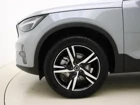 Volvo XC40 B4 211pk Plus Dark / Elektr. stoelen / H&K audio / Trekhaak / Stoel/- en stuurverwarming / Adapt. Cruise / BLIS / Elektr. Achterklep / PDC + CAM / thumbnail 41