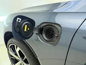 Volvo XC60 T8 455pk AWD Ultra Dark / Luchtvering / 21'' / El. Trekhaak / 360 Camera / Head-Up / Panoramadak / El. Stoelen / Lederen Dashboard / Full-LED / thumbnail 28