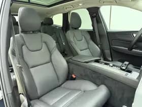 Volvo XC60 T8 455pk AWD Ultra Dark / Luchtvering / 21'' / El. Trekhaak / 360 Camera / Head-Up / Panoramadak / El. Stoelen / Lederen Dashboard / Full-LED / thumbnail 4