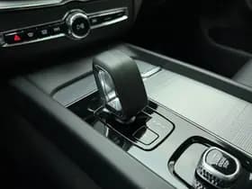 Volvo XC60 T8 455pk AWD Ultra Dark / Luchtvering / 21'' / El. Trekhaak / 360 Camera / Head-Up / Panoramadak / El. Stoelen / Lederen Dashboard / Full-LED / thumbnail 44