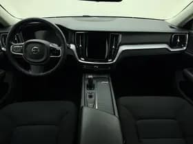 Volvo V60 B3 177pk Momentum Advantage / Stoel + Stuurw. Verwarming / Getint Glas / Trekhaak / PDC + Camera / Apple CarPlay / DAB / Bluetooth / Navigatie / thumbnail 2