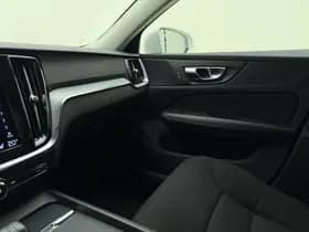 Volvo V60 B3 177pk Momentum Advantage / Stoel + Stuurw. Verwarming / Getint Glas / Trekhaak / PDC + Camera / Apple CarPlay / DAB / Bluetooth / Navigatie / thumbnail 42