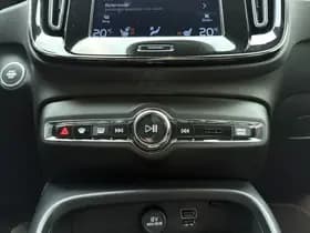 Volvo XC40 T5 262pk Recharge R-Design thumbnail 37