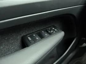 Volvo XC40 T5 262pk Recharge R-Design thumbnail 40