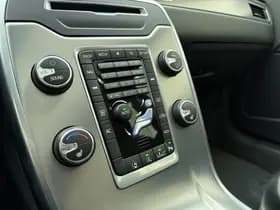 Volvo XC70 T5 245pk Automaat Nordic+ / Schuif-/kanteldak / Adapt. Cruise / BLIS / Elektr. Stoelen / Xenon / Keyless / Leder / Stoelverwarming / Afn. Trekhaak / thumbnail 20