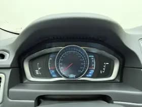 Volvo XC70 T5 245pk Automaat Nordic+ / Schuif-/kanteldak / Adapt. Cruise / BLIS / Elektr. Stoelen / Xenon / Keyless / Leder / Stoelverwarming / Afn. Trekhaak / thumbnail 33