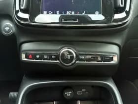 Volvo XC40 thumbnail 23