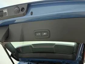 Volvo XC40 thumbnail 6