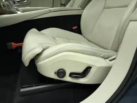 Volvo XC90 thumbnail 37