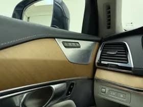 Volvo XC90 thumbnail 39