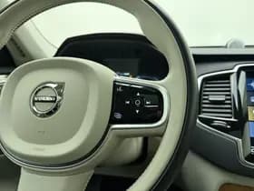 Volvo XC90 thumbnail 42