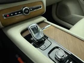 Volvo XC90 thumbnail 47