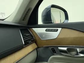 Volvo XC90 thumbnail 50