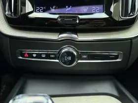 Volvo XC60 thumbnail 38