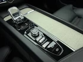 Volvo XC60 thumbnail 40