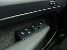 Volvo XC40 thumbnail 19