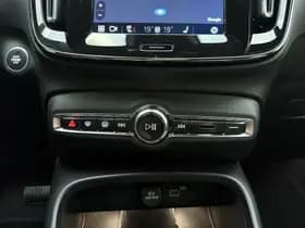 Volvo XC40 thumbnail 25