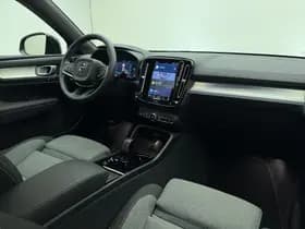 Volvo XC40 thumbnail 4