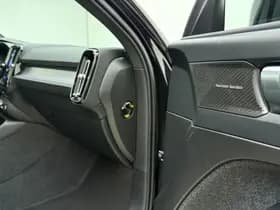 Volvo XC40 thumbnail 8