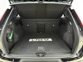 Volvo XC40 thumbnail 12