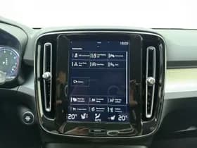 Volvo XC40 thumbnail 32