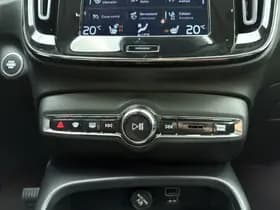 Volvo XC40 thumbnail 33